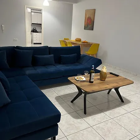 Linda's Apartment